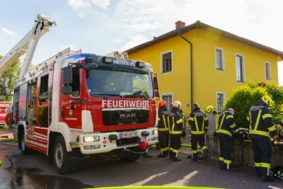 Feuerwehren löschen Brand in Sierning PANC-2024050516037496-068.jpg