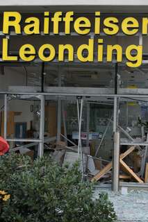 Bankomat in Leonding gesprengt bankomat-gesprengt_07.jpg