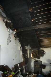 Beträchtlicher Schaden beim Brand einer Gartenhütte brand-gartenhuette_07.jpg