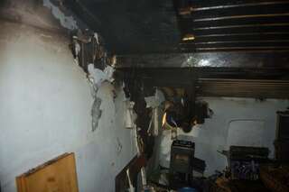 Beträchtlicher Schaden beim Brand einer Gartenhütte brand-gartenhuette_08.jpg