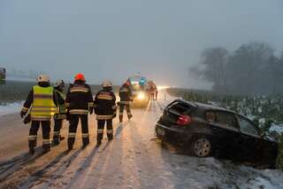 Verletzte und Verkehrschaos nach kurzen Schneesturm unfall-ipf-landesstrasse_05.jpg