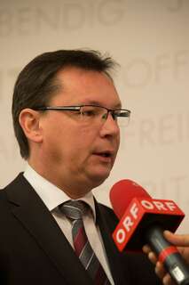 Norbert Darabos bei Pressekonferenz in Oberösterreich pk-norbert-darabos_101.jpg