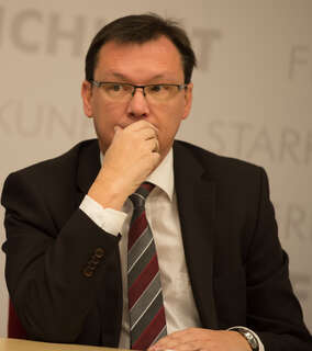 Norbert Darabos bei Pressekonferenz in Oberösterreich pk-norbert-darabos_43.jpg