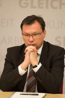 Norbert Darabos bei Pressekonferenz in Oberösterreich pk-norbert-darabos_49.jpg