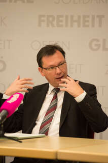 Norbert Darabos bei Pressekonferenz in Oberösterreich pk-norbert-darabos_83.jpg