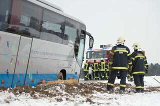 Reisebus blieb stecken - 40 Schüler befreit 20130210-7378.jpg