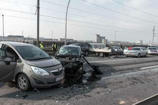 Unfall mit sechs beteiligten Fahrzeugen 20130222-8094.jpg