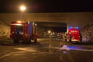 Frontal in Tunnelportal gekracht: Lenker Tot - Fahrzeug ausgebrannt 20120303-8998.jpg