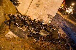 Frontal in Tunnelportal gekracht: Lenker Tot - Fahrzeug ausgebrannt 20120303-9027.jpg