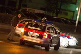 Großeinsatz der Polizei in Leonding-Hart 20130307-9597.jpg