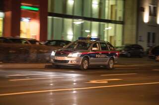 Großeinsatz der Polizei in Leonding-Hart 20130307-9601.jpg
