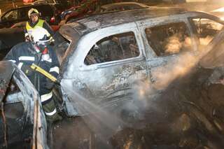 Gebrauchtwagen ausgebrannt 20130323-1607.jpg