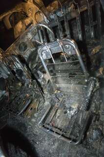 Gebrauchtwagen ausgebrannt 20130323-1655.jpg