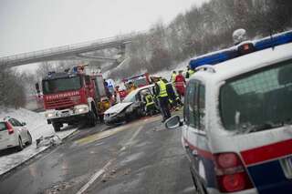 Pkw-Kollision auf Steyrer Nordumfahrung - drei Kinder verletzt 20130326-1764.jpg