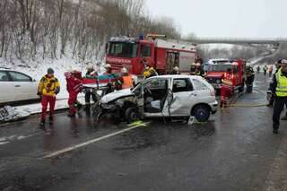 Pkw-Kollision auf Steyrer Nordumfahrung - drei Kinder verletzt 20130326-1804.jpg