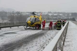 Pkw-Kollision auf Steyrer Nordumfahrung - drei Kinder verletzt 20130326-1810.jpg