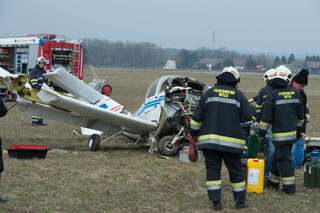 Flugzeugabsturz am Flugplatz Wels 20130402-2343.jpg