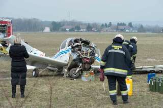 Flugzeugabsturz am Flugplatz Wels 20130402-2345.jpg
