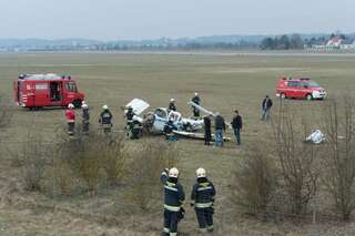 Flugzeugabsturz am Flugplatz Wels 20130402-2353.jpg