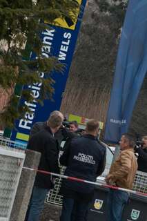 Banküberfall in Wels: Täter drohte mit Bombe 20130404-2437.jpg