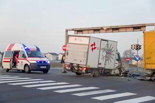 Schwerer Verkehrsunfall auf B1 18042013vumpmarchtrenk_12-1.jpg