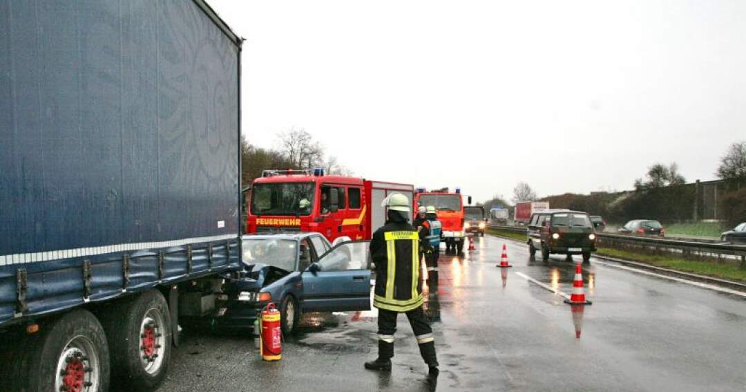 Titelbild: Drei Frauen aus Wels  auf deutscher Autobahn verunfallt