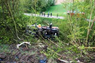 Kehrmaschine auf A7 überschlagen-Fahrer verletzt 20130429-5975.jpg