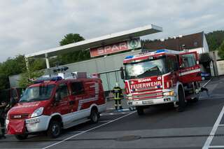 Hoher Sachschaden nach Brand in einem Lebensmittelmarkt 20130513-7099.jpg