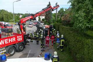 Mischbeton-Lkw umgestürzt - Fahrer nach drei Stunden befreit 20130516-7389.jpg