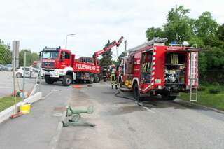 Mischbeton-Lkw umgestürzt - Fahrer nach drei Stunden befreit 20130516-7415.jpg