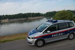 Schiffshavarie auf der Donau bei Mauthausen 20130529-8383.jpg