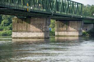 Schiffshavarie auf der Donau bei Mauthausen 20130529-8416.jpg