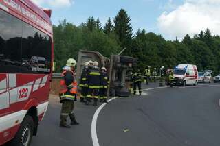 LKW in Kurve umgestürzt - B126 gesperrt. 20130608-9980.jpg