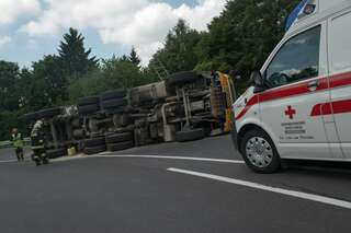 LKW in Kurve umgestürzt - B126 gesperrt. 20130608-9982.jpg