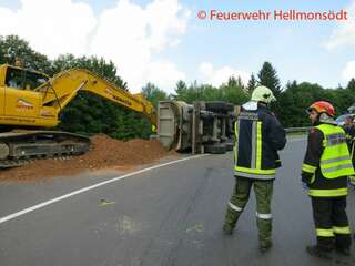 LKW in Kurve umgestürzt - B126 gesperrt. img_5096.jpg
