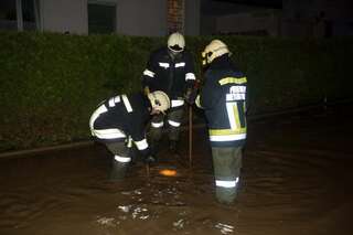 Überflutete Straßen nach Gewitterregen 20130609-0129.jpg