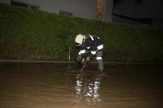 Überflutete Straßen nach Gewitterregen 20130609-0133.jpg