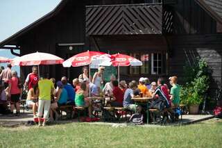 Zahlreiche Besucher bei der Bergmesse auf der Grünburger Hütte 20130804-6145.jpg
