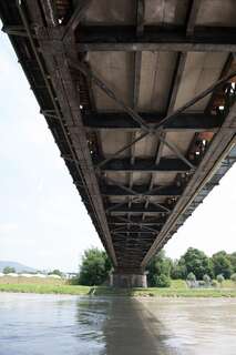 Denkmalamt entlässt Eisenbahnbrücke aus dem Denkmalschutz eisenbahnbruecke.jpg