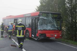5 Verletzte bei Verkehrsunfällen auf er B1 - Einsatzfahrzeug der Feuerwehr von Auto gerammt. 20130830-8539.jpg
