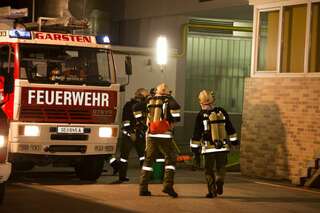 Feuerwehreinsatz nach Ammoniakaustritt in Garsten 20130908-0307.jpg