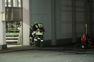 Feuerwehreinsatz nach Ammoniakaustritt in Garsten 20130908-0330.jpg