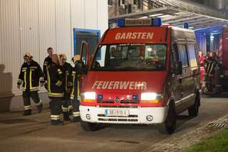 Feuerwehreinsatz nach Ammoniakaustritt in Garsten 20130908-0338.jpg