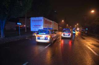 Junge Frau bei Verkehrsunfall in Linzer Stadtgebiet getötet 20131006-5017.jpg