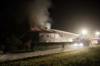 Alarmstufe zwei bei Wohnhausbrand in Altenberg bei Linz 20131009-5368.jpg