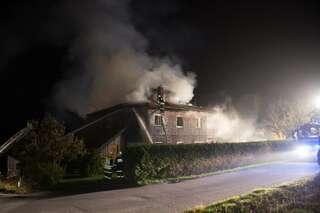 Alarmstufe zwei bei Wohnhausbrand in Altenberg bei Linz 20131009-5384.jpg