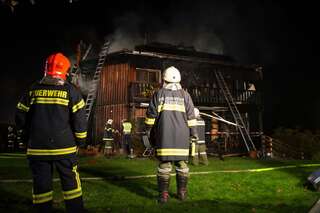 Alarmstufe zwei bei Wohnhausbrand in Altenberg bei Linz 20131009-5453.jpg