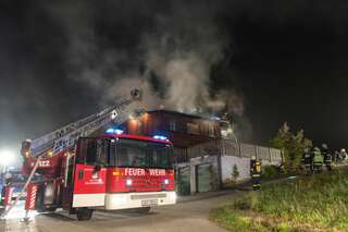 Alarmstufe zwei bei Wohnhausbrand in Altenberg bei Linz 20131009-5492.jpg