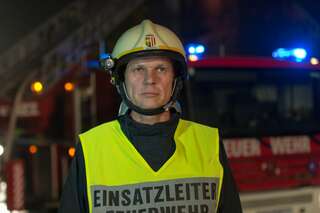 Alarmstufe zwei bei Wohnhausbrand in Altenberg bei Linz 20131009-5513.jpg