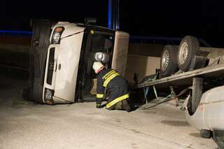 Neun Verletzte nach schwerer Verkehrsunfall mit Kleinbus 20131018-6326.jpg